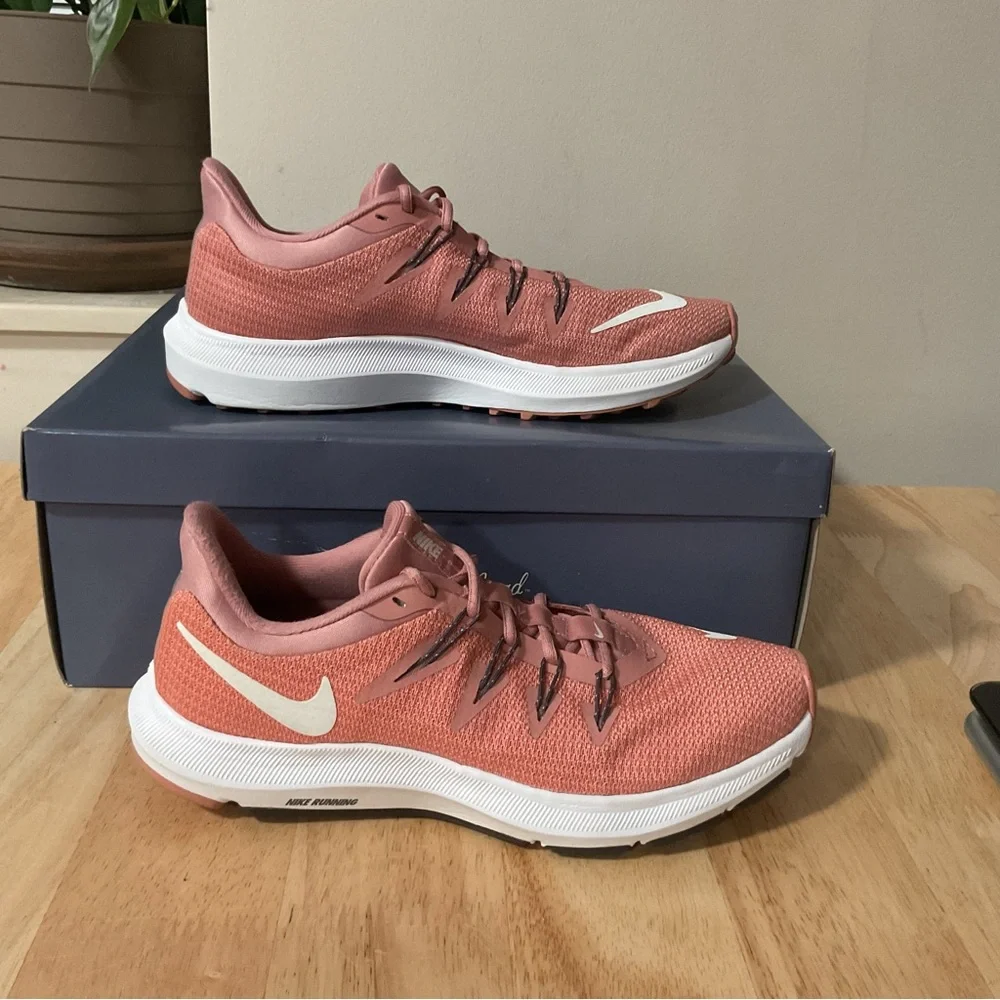 Nike Quest Women Sz 6.5 Rust Salmon Color Lightweight Mesh Running Shoes Sneaker - Picture 2 of 11